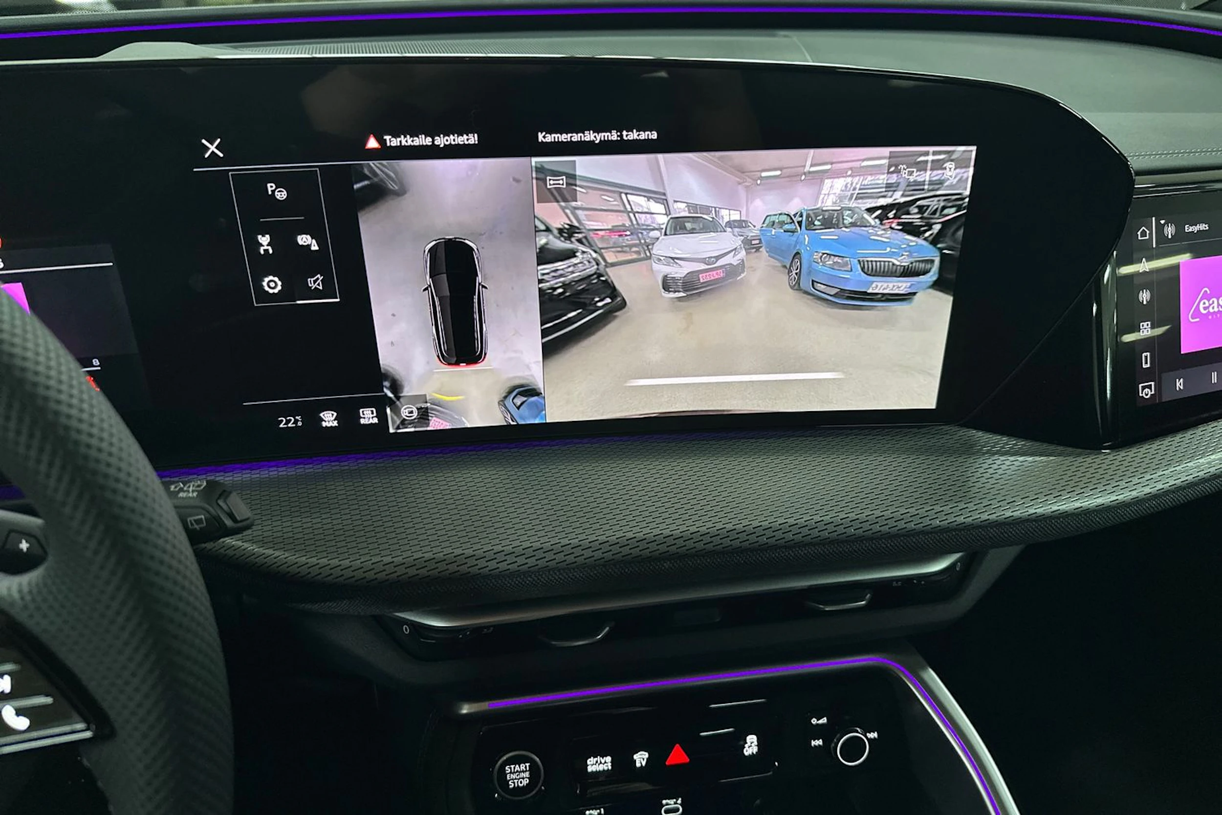 met. punainen Audi Q5 2026 kuva 30.