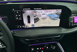 met. punainen Audi Q5 2026 kuva 30.