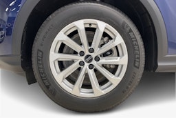 met. sininen Audi Q5 2026 kuva 9.