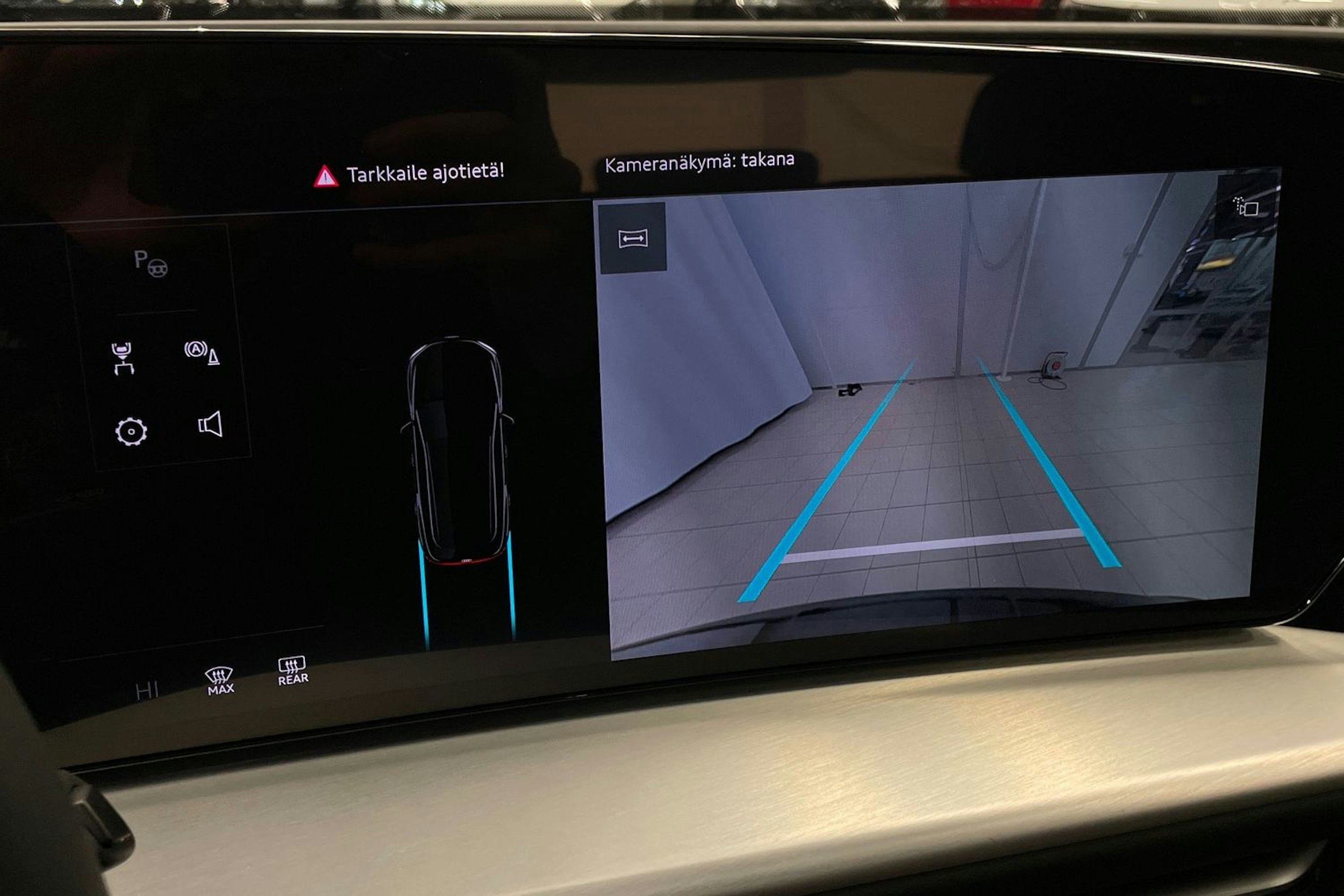 met. sininen Audi Q5 2026 kuva 21.