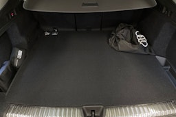 met. sininen Audi Q5 2026 kuva 24.