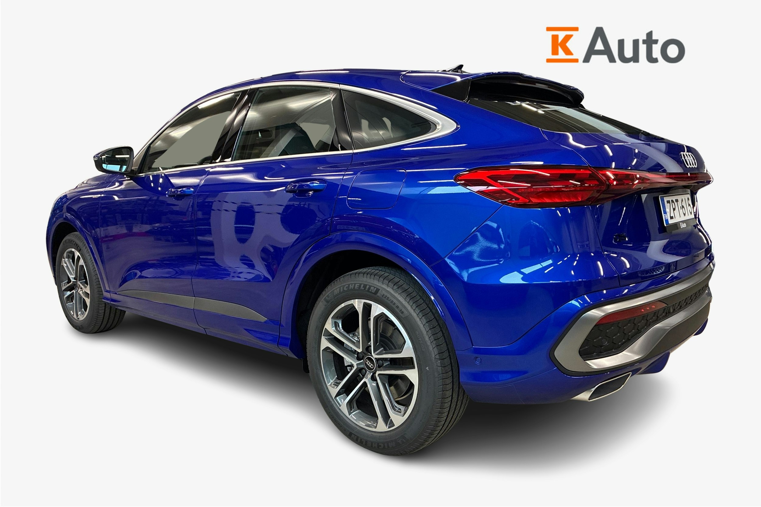 sininen Audi Q5 2026 kuva 2.