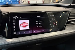 sininen Audi Q5 2026 kuva 13.