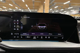 sininen Audi Q5 2026 kuva 21.