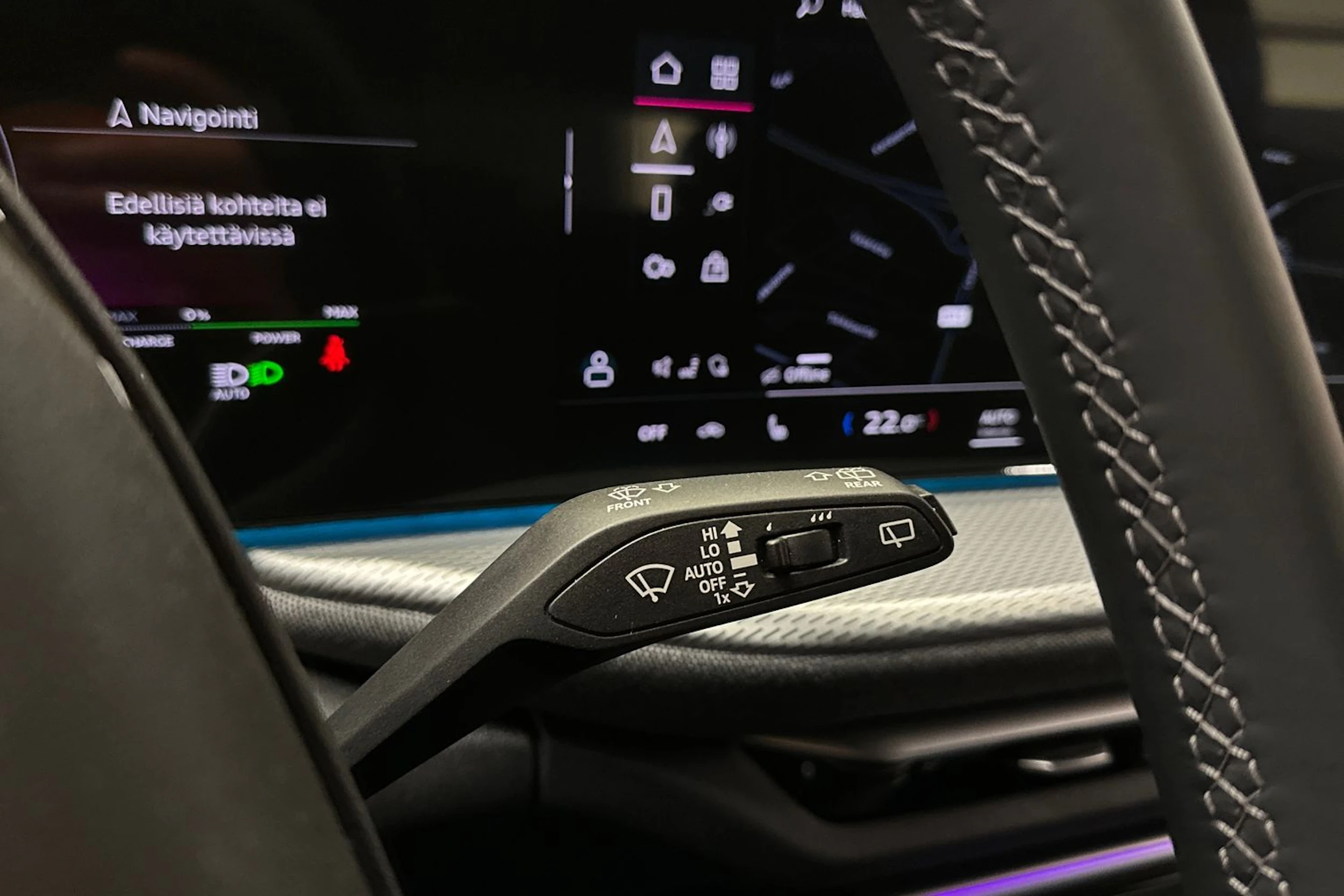 sininen Audi Q5 2026 kuva 26.