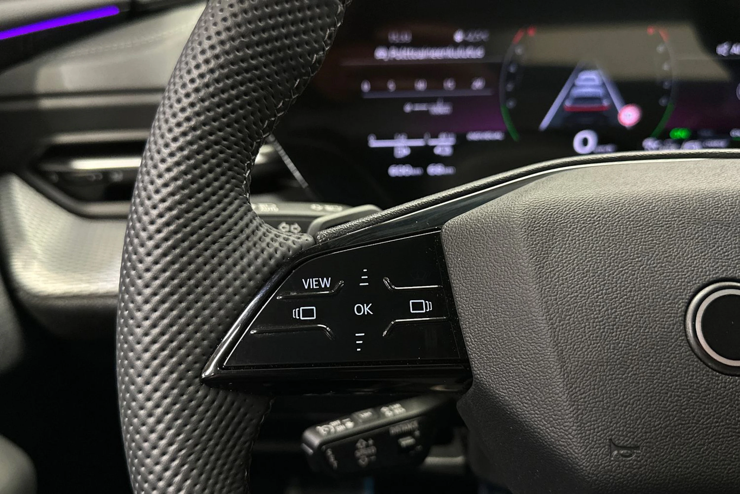 sininen Audi Q5 2026 kuva 27.