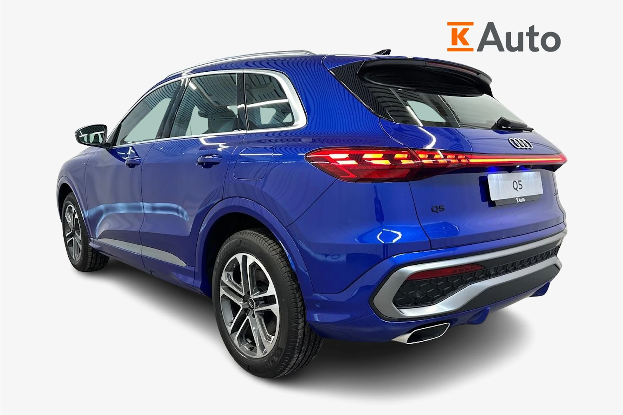 sininen Audi Q5 2026 kuva 10.