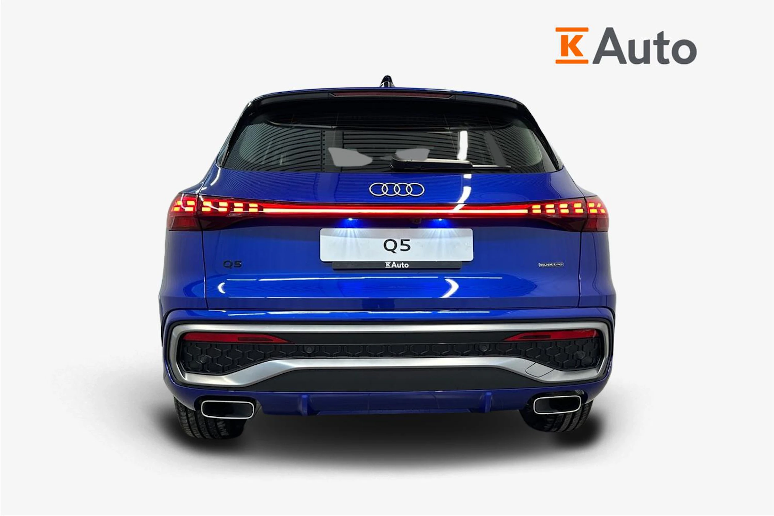 sininen Audi Q5 2026 kuva 11.