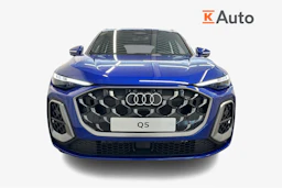 sininen Audi Q5 2026 kuva 12.