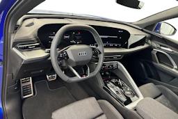 sininen Audi Q5 2026 kuva 14.