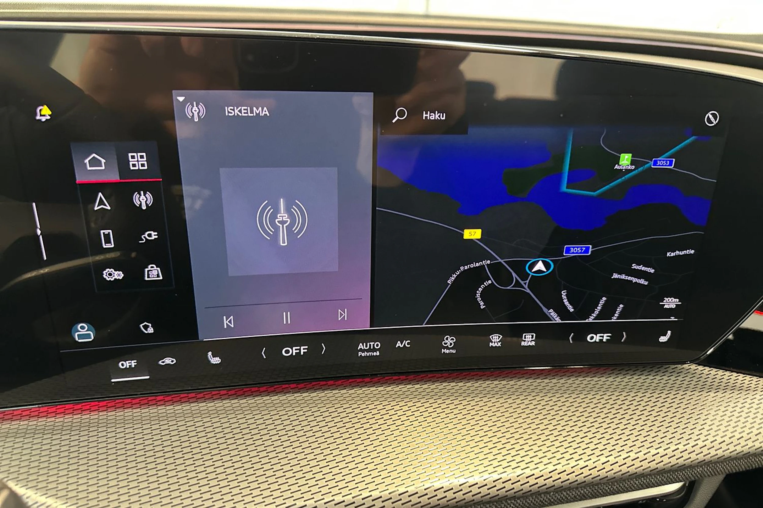 sininen Audi Q5 2026 kuva 31.