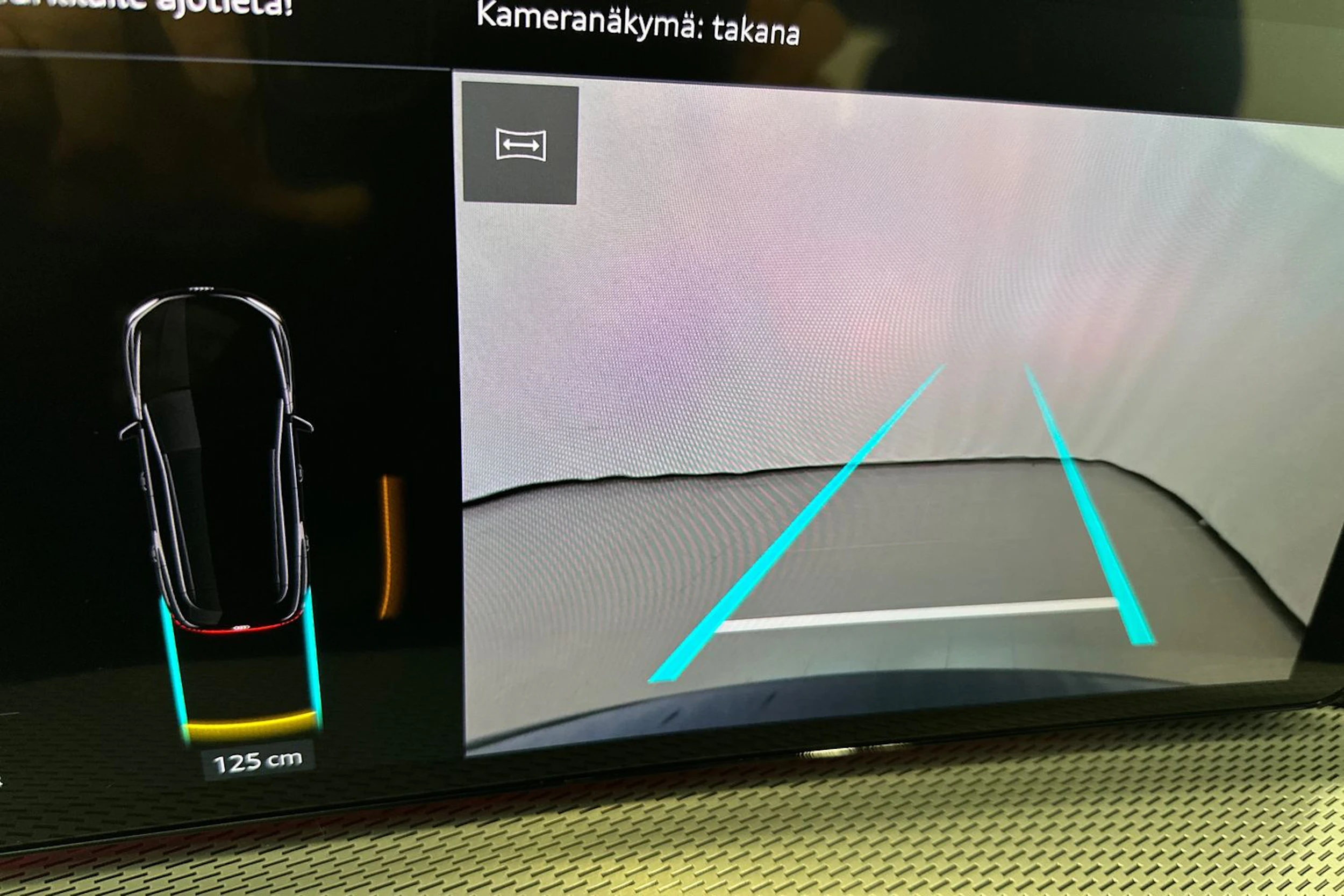 sininen Audi Q5 2026 kuva 34.