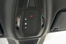 sininen Audi Q5 2026 kuva 37.