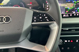 sininen Audi Q5 2026 kuva 14.