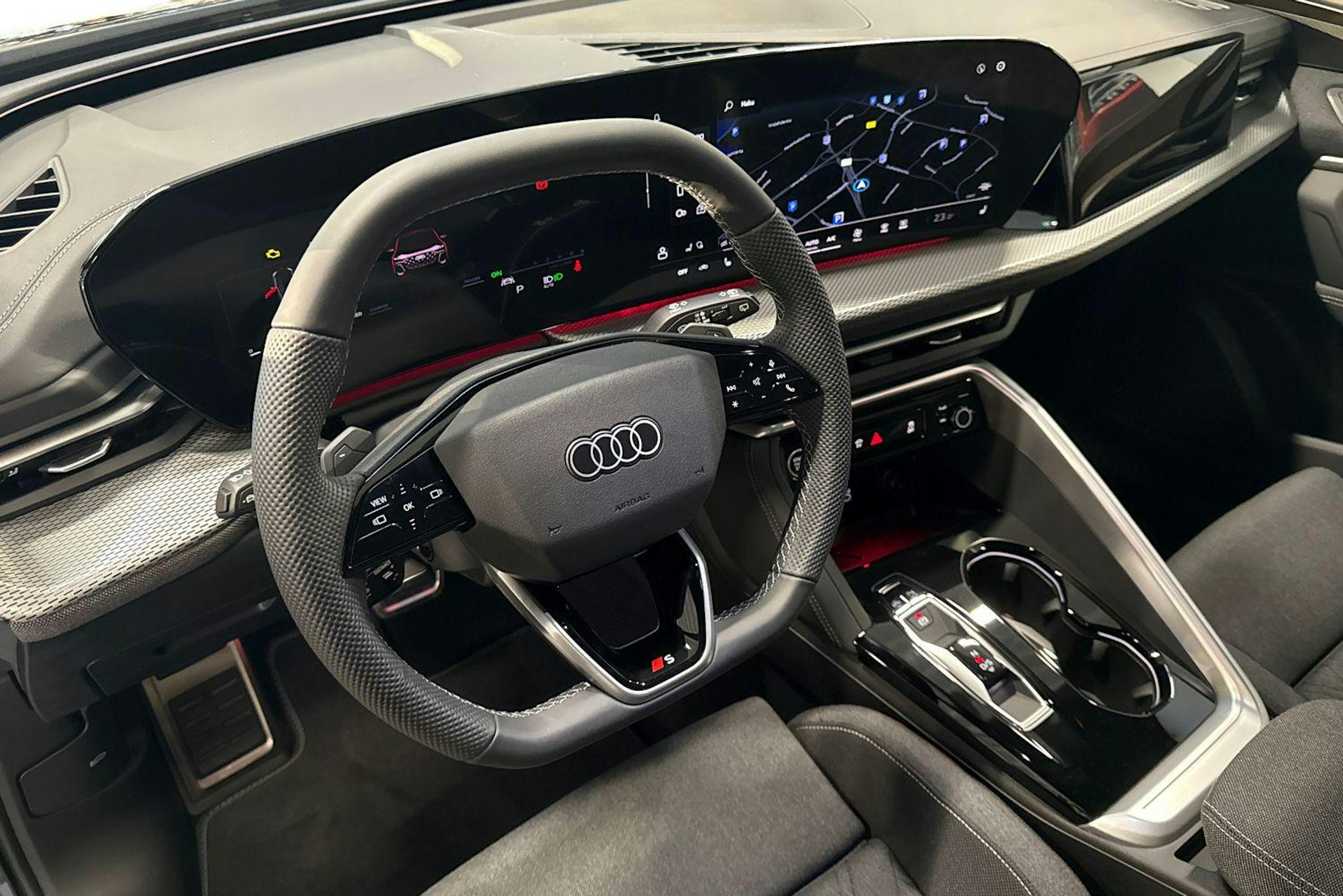 met. sininen Audi Q5 2026 kuva 6.