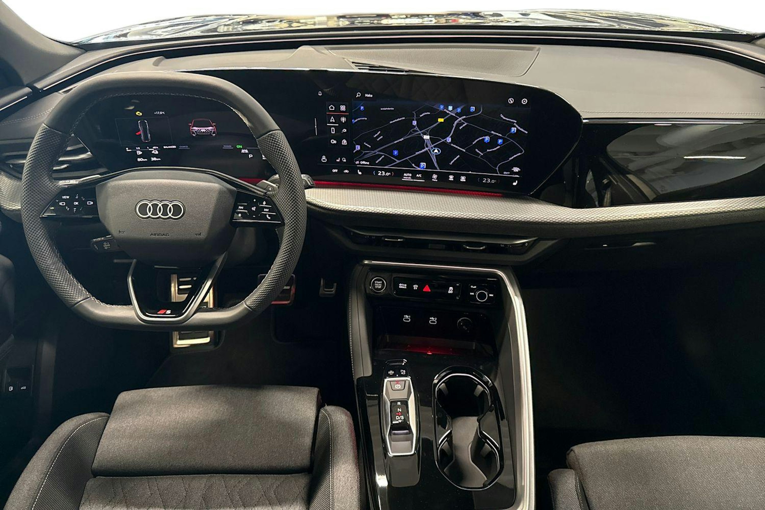 met. sininen Audi Q5 2026 kuva 7.