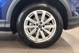 met. sininen Audi Q5 2026 kuva 10.