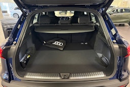 met. sininen Audi Q5 2026 kuva 11.