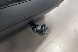 met. sininen Audi Q5 2026 kuva 12.