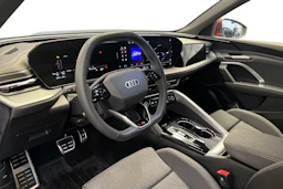 met. punainen Audi Q5 2026 kuva 6.