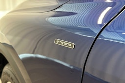 navarra sininen Audi Q5 2026 kuva 23.