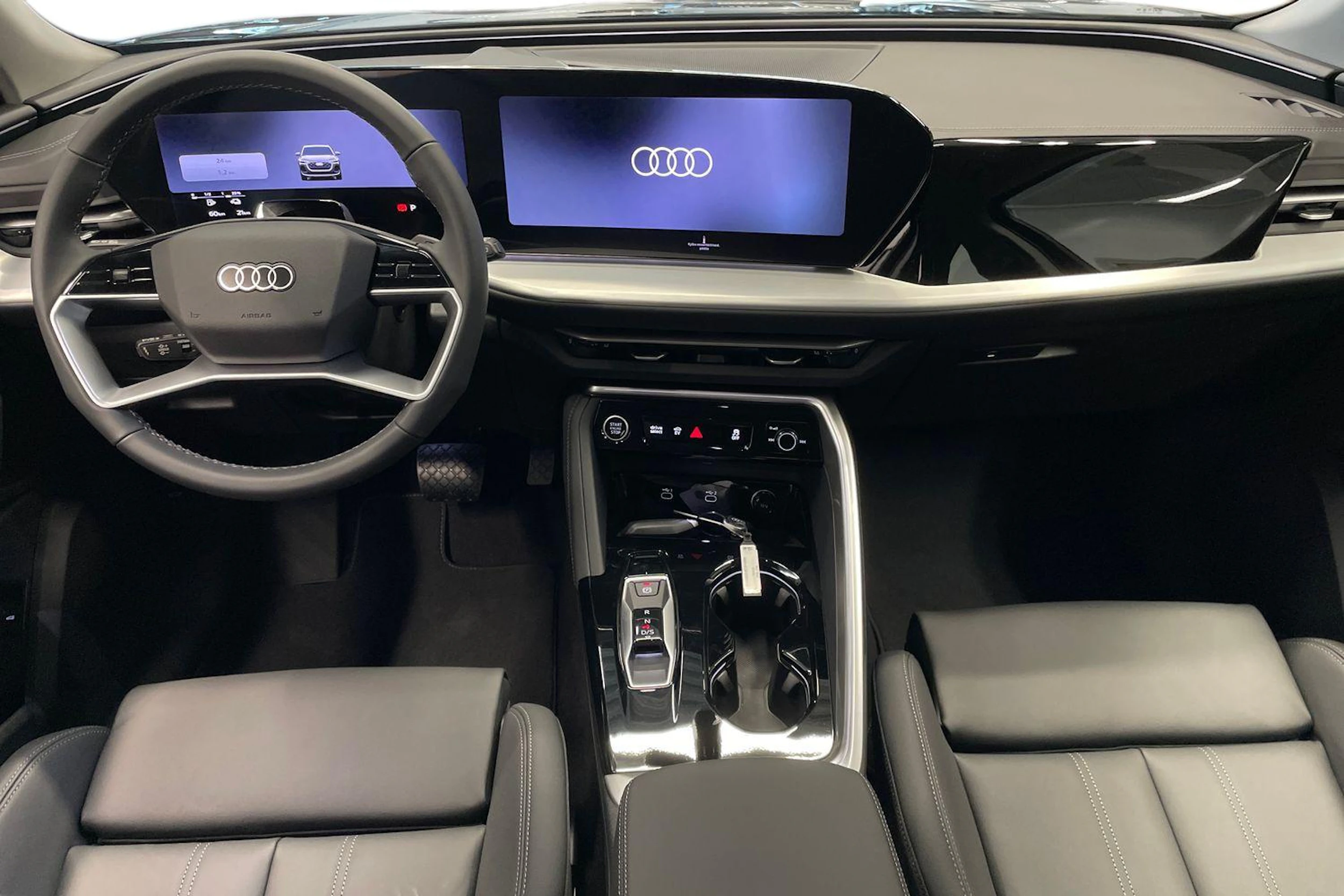 met. harmaa Audi Q5 2026 kuva 7.