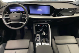 met. harmaa Audi Q5 2026 kuva 7.