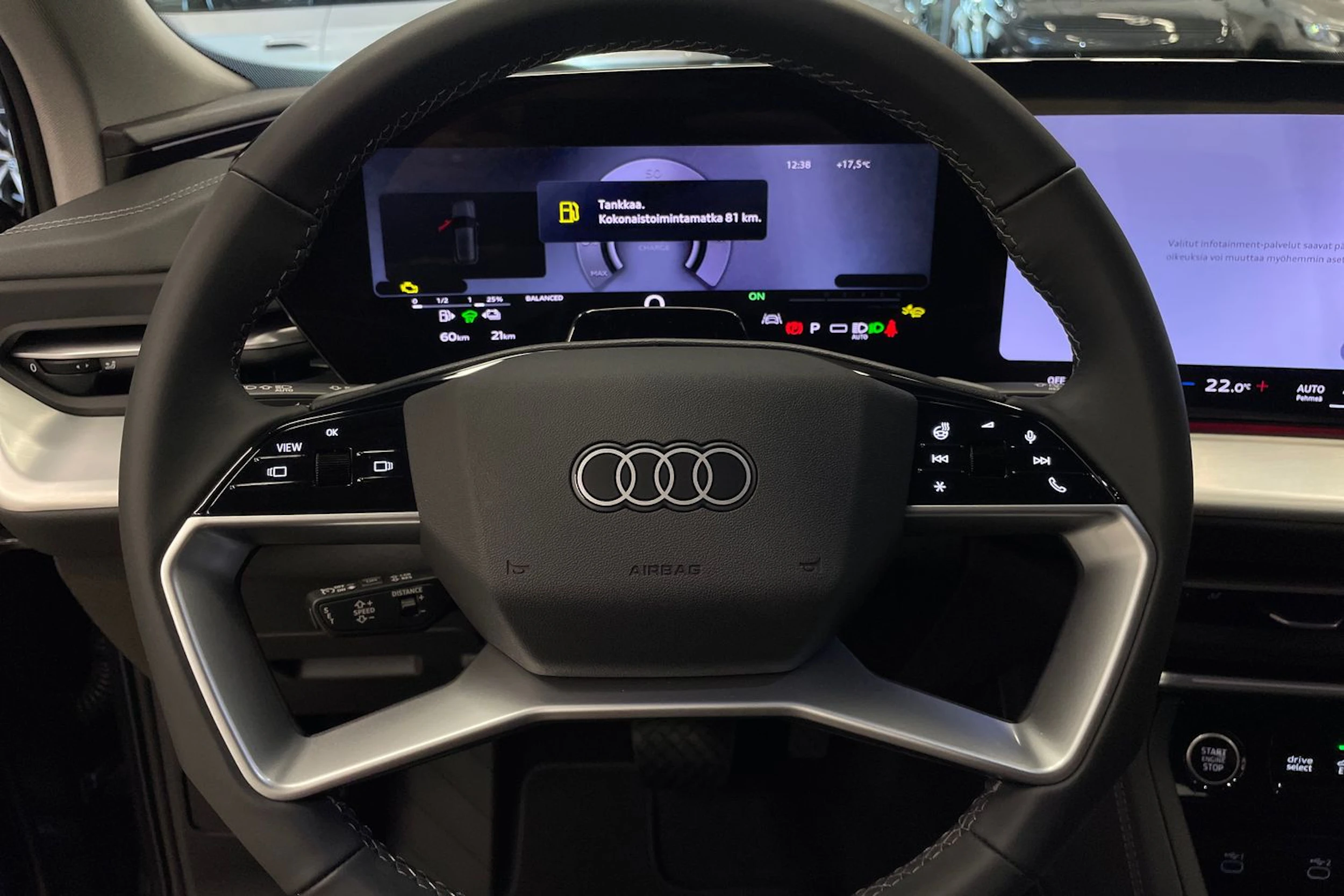 met. harmaa Audi Q5 2026 kuva 13.