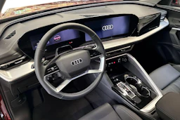 met. punainen Audi Q5 2026 kuva 6.