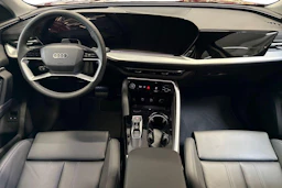 met. punainen Audi Q5 2026 kuva 7.