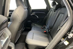 met. musta Audi Q5 2026 kuva 8.
