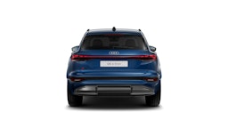 sininen Audi Q6 e-tron 2024 kuva 4.