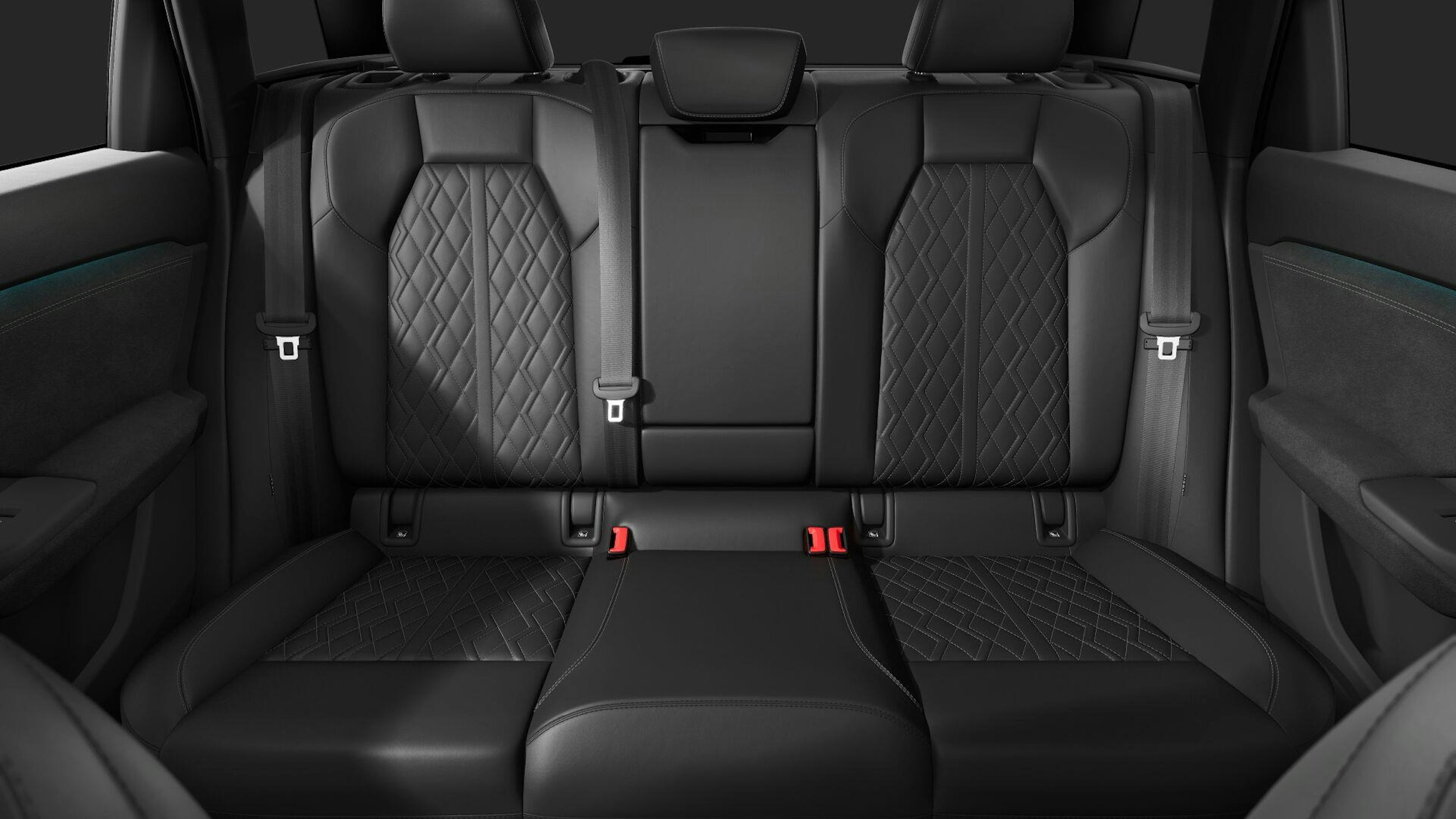 sininen Audi Q6 e-tron 2024 kuva 9.