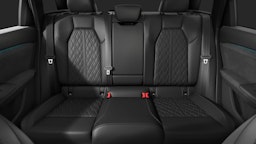 sininen Audi Q6 e-tron 2024 kuva 9.