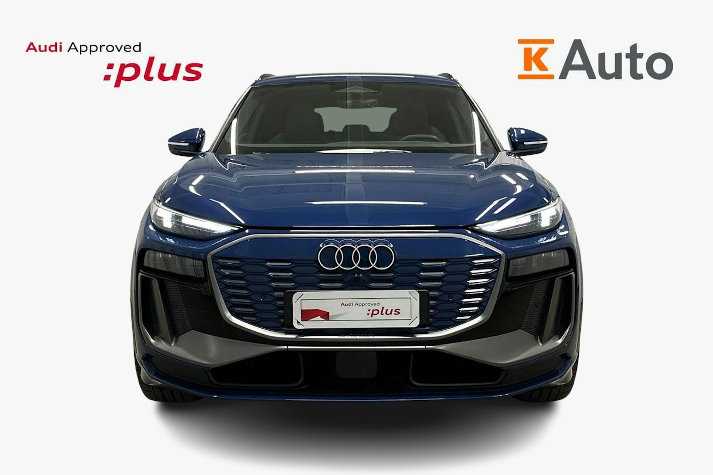 sininen Audi Q6 e-tron 2024 kuva 5.