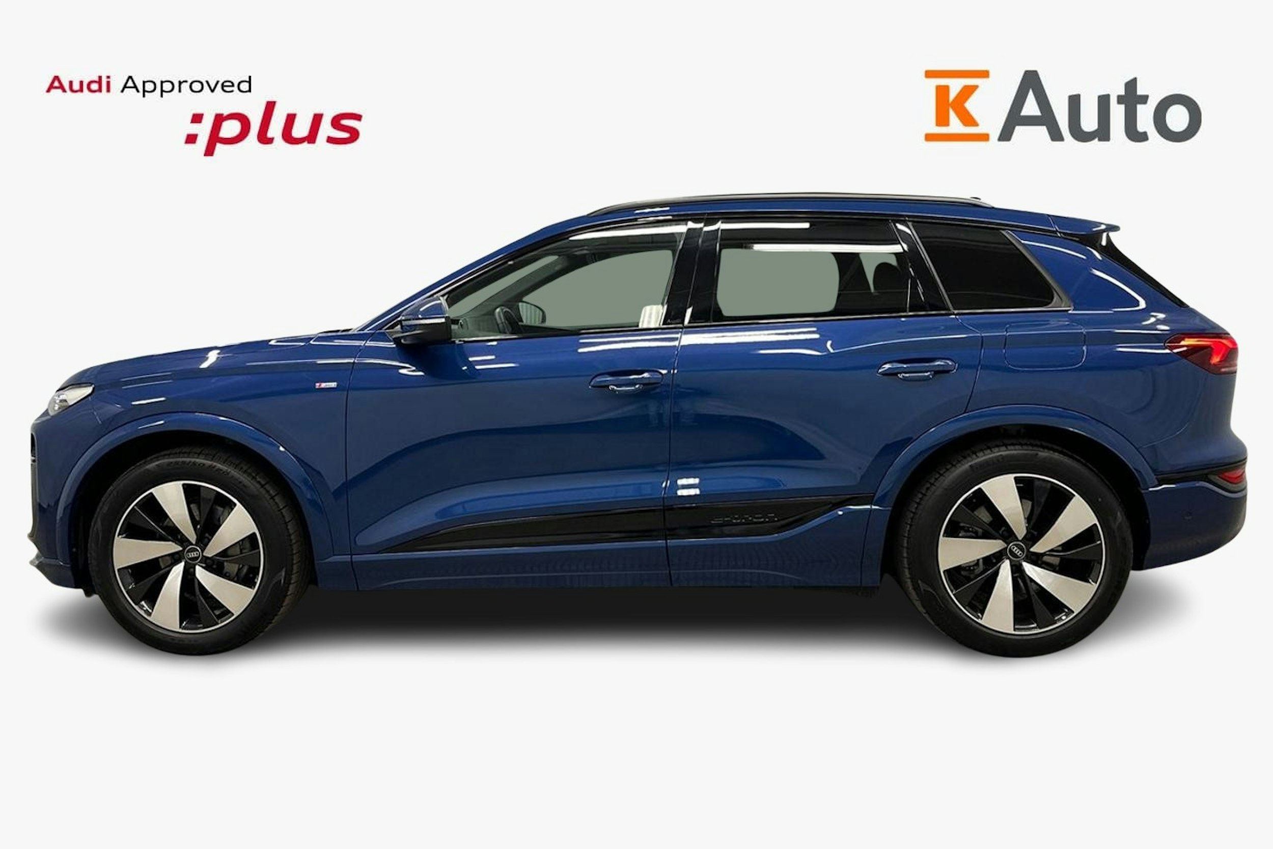 sininen Audi Q6 e-tron 2024 kuva 6.