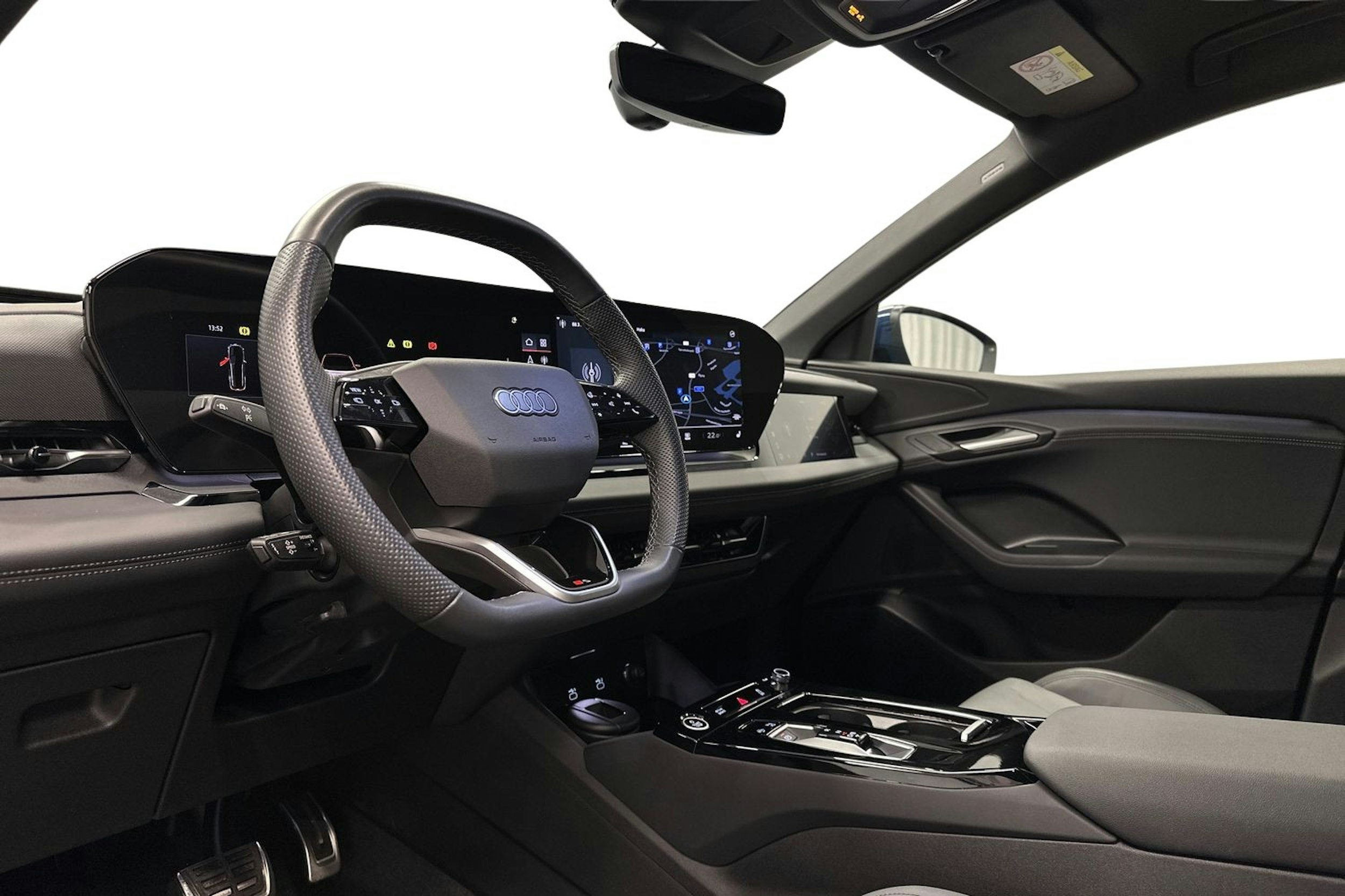 sininen Audi Q6 e-tron 2024 kuva 7.