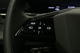 sininen Audi Q6 e-tron 2024 kuva 17.