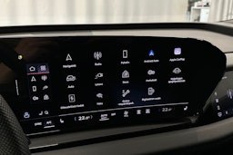 sininen Audi Q6 e-tron 2024 kuva 22.
