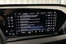 sininen Audi Q6 e-tron 2024 kuva 23.