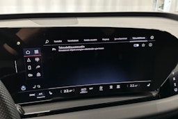 sininen Audi Q6 e-tron 2024 kuva 28.
