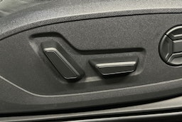sininen Audi Q6 e-tron 2024 kuva 31.
