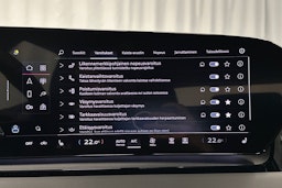 valkoinen Audi Q6 e-tron 2024 kuva 27.