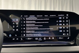 valkoinen Audi Q6 e-tron 2024 kuva 28.