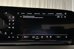 valkoinen Audi Q6 e-tron 2024 kuva 32.