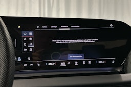 sininen Audi Q6 e-tron 2024 kuva 15.