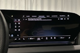 sininen Audi Q6 e-tron 2024 kuva 18.