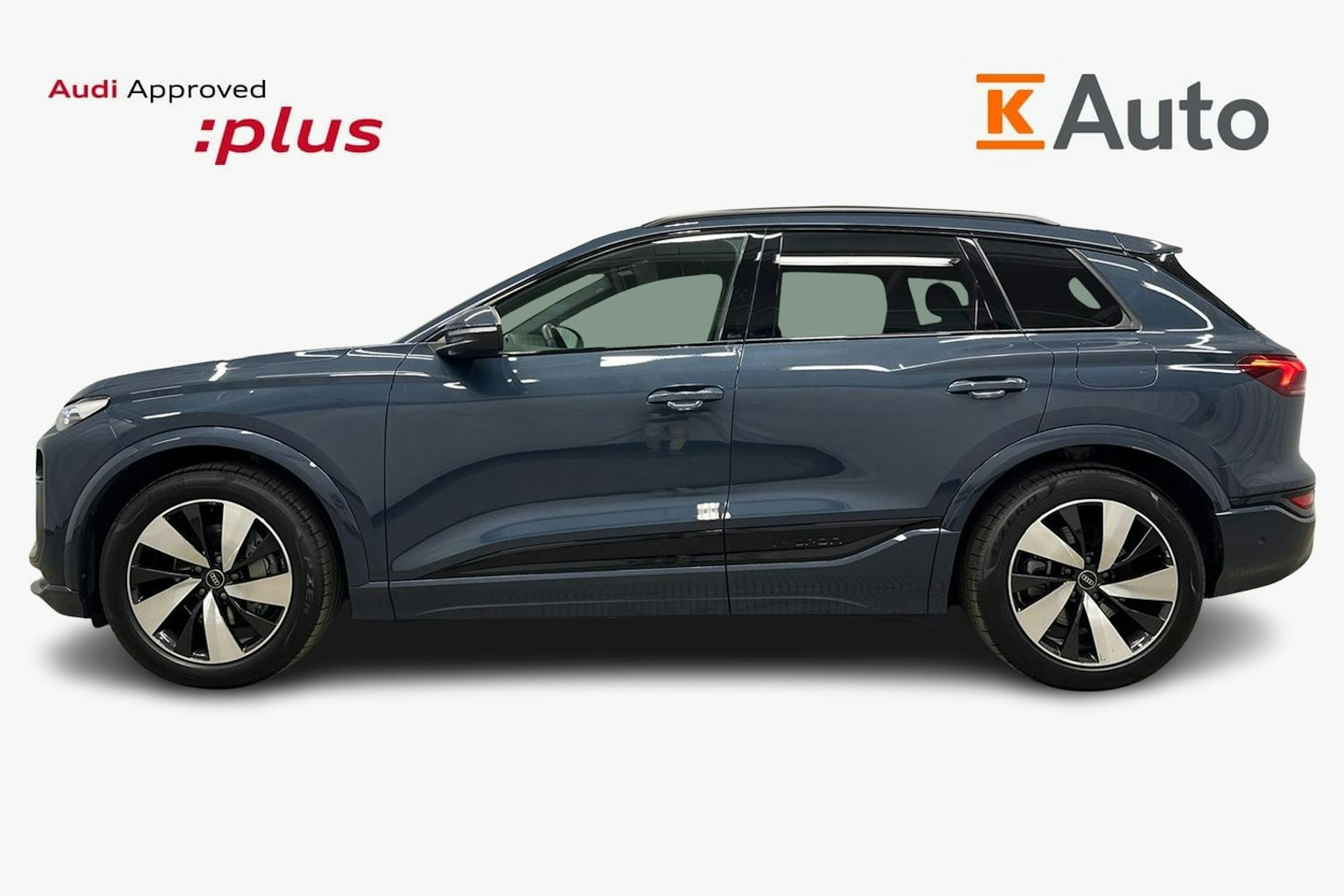 sininen Audi Q6 e-tron 2024 kuva 6.