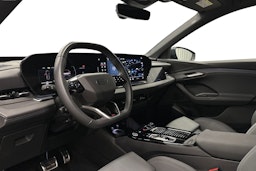 sininen Audi Q6 e-tron 2024 kuva 7.