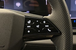 sininen Audi Q6 e-tron 2024 kuva 23.
